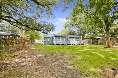 2803 S Houston Drive, La Marque, TX 77568 - Photo 37