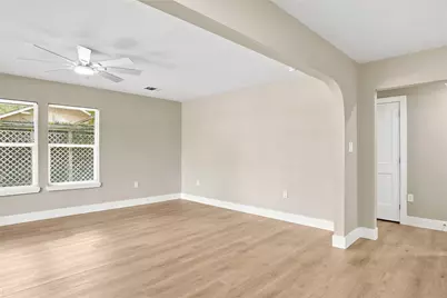 2803 S Houston Drive, La Marque, TX 77568 - Photo 15