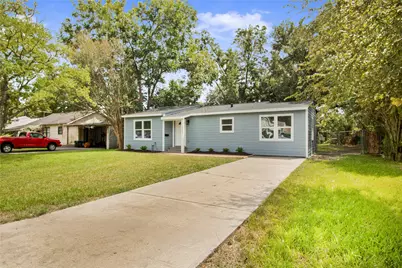 2803 S Houston Drive, La Marque, TX 77568 - Photo 3