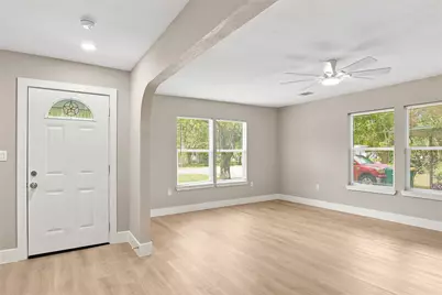 2803 S Houston Drive, La Marque, TX 77568 - Photo 13