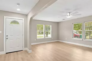 2803 S Houston Dr, La Marque, TX 77568 - Photo 13