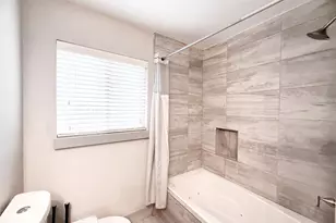 4741 Kinglet St, Houston, TX 77035 - Photo 31