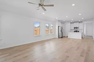 328 Gambels Quail Rd, Waller, TX 77484 - Photo 7