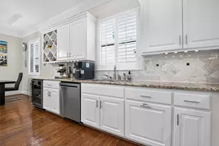 1042 W 15th 1/2 St, Houston, TX 77008 - Photo 19
