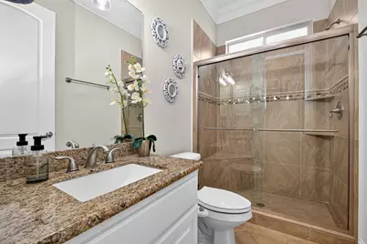 1042 W 15th 1/2 Street, Houston, TX 77008 - Photo 25