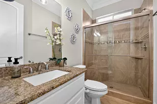 1042 W 15th 1/2 St, Houston, TX 77008 - Photo 25
