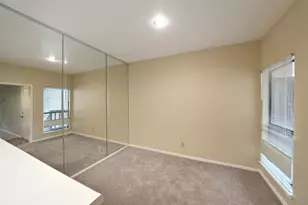 11711 Memorial Dr, Houston, TX 77024 - Photo 7