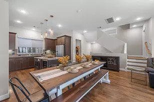 959 W 17th St, Houston, TX 77008 - Photo 11