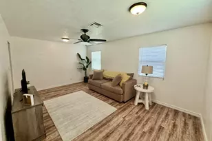 1002 Block St, Port Neches, TX 77651 - Photo 3