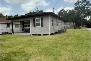 1002 Block St, Port Neches, TX 77651 - Photo 15