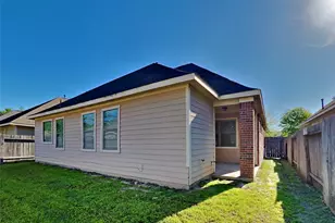 10224 Forest Glade Ct, Conroe, TX 77385 - Photo 17