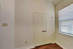 10224 Forest Glade Ct, Conroe, TX 77385 - Photo 11