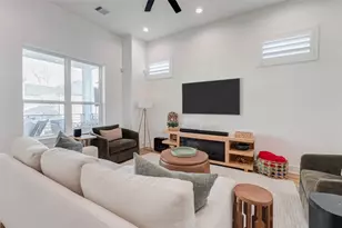 1307 E 27th St, Houston, TX 77009 - Photo 33