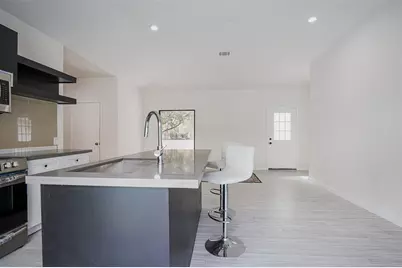 5614 Indian Circle, Houston, TX 77056 - Photo 13