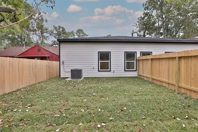 8109 Bigwood Street #B, Houston, TX 77078 - Photo 27