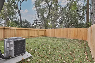 8109 Bigwood Street #B, Houston, TX 77078 - Photo 25