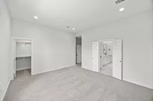 523 Hillwood Hts Dr, Houston, TX 77091 - Photo 25