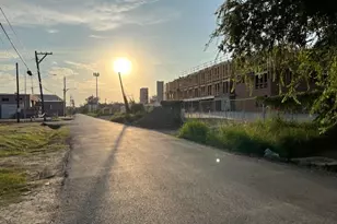 1611 Sylvester Rd, Houston, TX 77009 - Photo 11