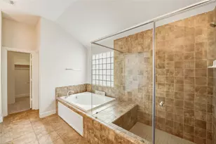 3721 Main Poplar Dr, Houston, TX 77025 - Photo 37