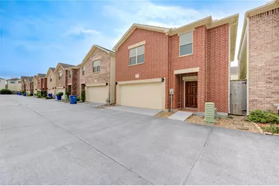 3721 Main Poplar Drive, Houston, TX 77025 - Photo 3