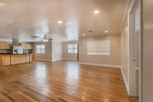 2098 Harland Dr, Houston, TX 77055 - Photo 19