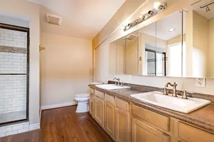 2098 Harland Dr, Houston, TX 77055 - Photo 29