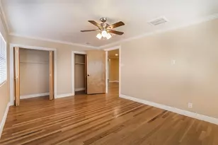 2098 Harland Dr, Houston, TX 77055 - Photo 37