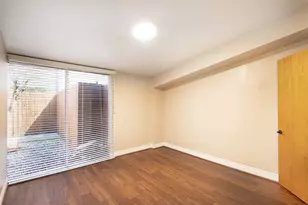 2098 Harland Dr, Houston, TX 77055 - Photo 25