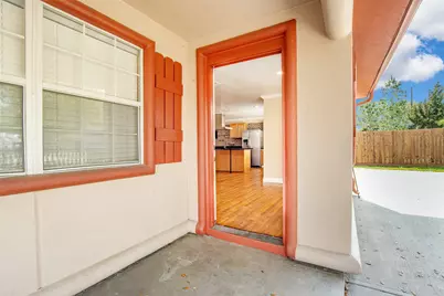 2098 Harland Drive, Houston, TX 77055 - Photo 5