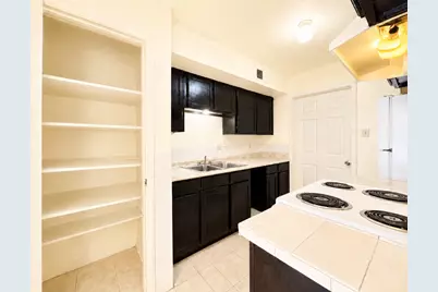 12504 Autumn Leaf Lane, Houston, TX 77072 - Photo 17
