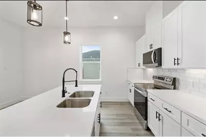 22805 Miramar Circle, Galveston, TX 77554 - Photo 23