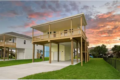 22805 Miramar Circle, Galveston, TX 77554 - Photo 3