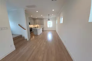 4022 McKinney St, Houston, TX 77023 - Photo 3