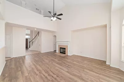 2638 Long Leaf Drive, Sugar Land, TX 77478 - Photo 5