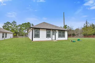 26439 Lake Shore Dr, Hempstead, TX 77445 - Photo 31