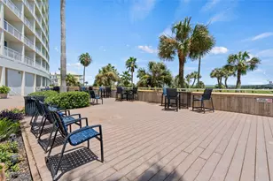 1401 E Beach Dr, Galveston, TX 77550 - Photo 35