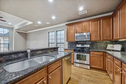 1376 Studer Street, Houston, TX 77007 - Photo 11