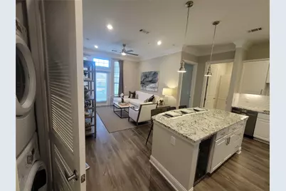 2111 Austin Street #222, Houston, TX 77002 - Photo 3