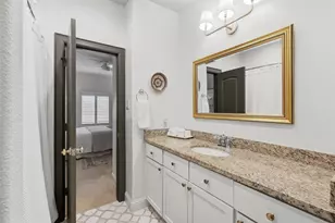 1956 Welch St, Houston, TX 77019 - Photo 15