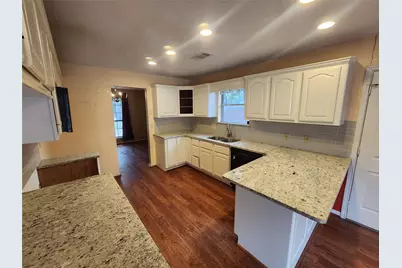 2703 Dovewood Lane, Spring, TX 77373 - Photo 9