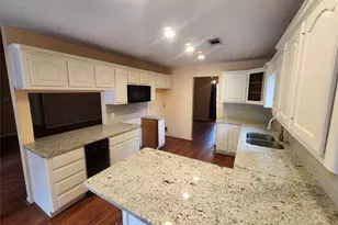 2703 Dovewood Ln, Spring, TX 77373 - Photo 7