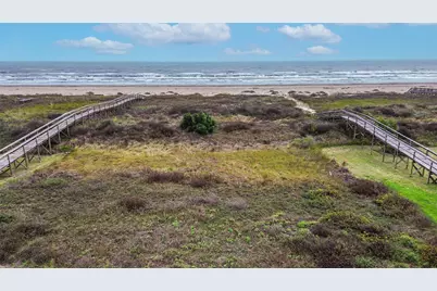 20711 E Sand Hill Drive, Galveston, TX 77554 - Photo 9