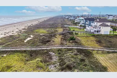20711 E Sand Hill Drive, Galveston, TX 77554 - Photo 11
