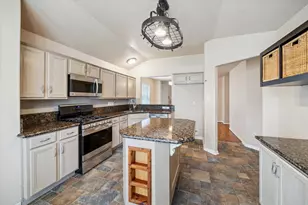 418 Mystic Trail Loop, Houston, TX 77339 - Photo 9