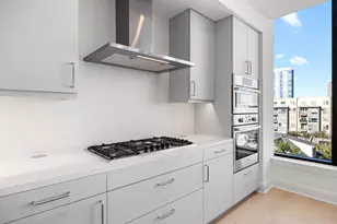 2323 W Main St, Houston, TX 77098 - Photo 11