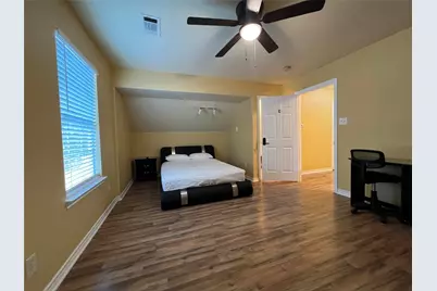 125 Pine Street, Prairie View, TX 77445 - Photo 37