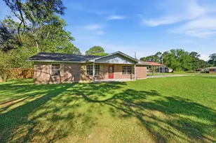 231 County Rd 2234, Cleveland, TX 77327 - Photo 1