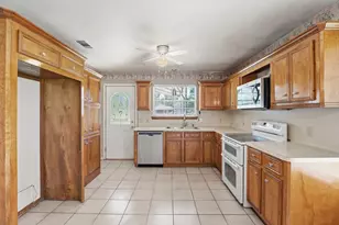 231 County Rd 2234, Cleveland, TX 77327 - Photo 17