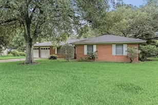 2020 35th St, Orange, TX 77630 - Photo 3