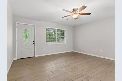 2020 35th Street, Orange, TX 77630 - Photo 5